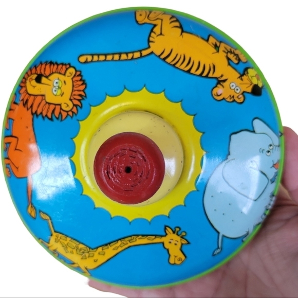 Vintage Spinning Top Ohio Art Circus Animals Lithography Made in USA - Picture 3 of 5